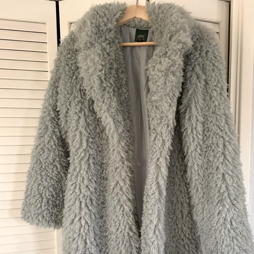 Wild Fable Faux Fur warm Coat. Never Worn, Beautiful Color.